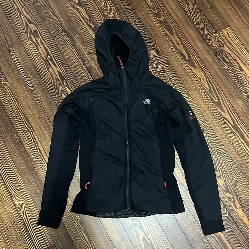 The North Face Women’s Fleece Jacket size: small